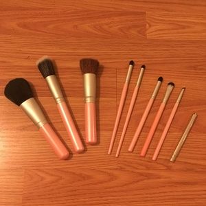 Crown Brush 9 Piece Pink Makeup Brush Set New!